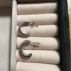 MICHAEL KORSピアス