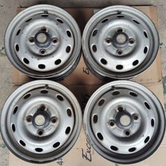１２インチ　【中古】スチールホイール　４本　★　SUBARU　純正