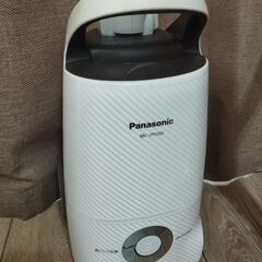 【美品】Panasonic  超軽量 紙パック式 掃除機 MC-JP520G-W【＋1000円で配達可】の画像