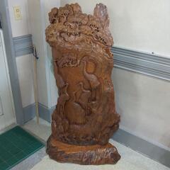 鶴5羽と松の木彫品