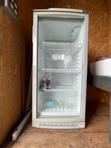 ガラス戸冷蔵庫