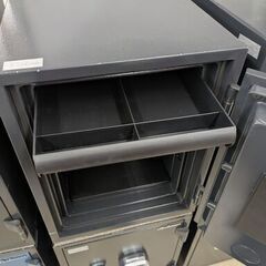 Diplomat 耐火 耐水金庫 クリスタルシリーズ A530R3WRBLACK【ユーズドユーズ名古屋天白店】の画像