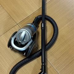 訳あり　コード付き掃除機