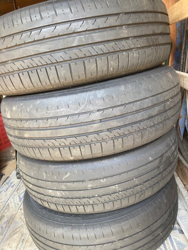 夏タイヤ　175/65/r15