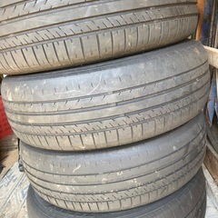 夏タイヤ　175/65/r15
の画像