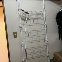 突っ張りウォールラック 