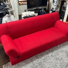 お譲りします！！ソファベッド赤(かなり大きめ)