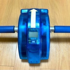 左右ブレずに安定する腹筋ローラー