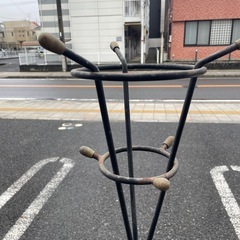 ヴィンテージ調 アイアンコートハンガーの画像