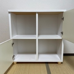 扉付きコンパクトキャビネットの画像