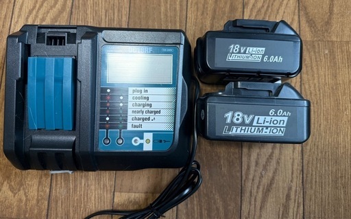 マキタ(Makita) 充電式草刈機 18V バッテリ、 MUR194DZ 青