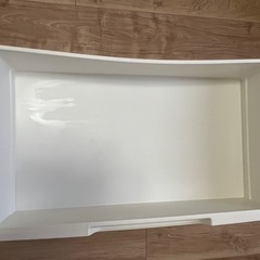 チェスト　4段　美品　プラスチック製の画像