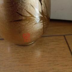 値下げしました）金の花瓶　陶器の画像