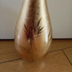 値下げしました）金の花瓶　陶器の画像