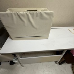 ベビーロックの職業用ミシン 「コンパニオン5300 作業台 フットペダル  の画像