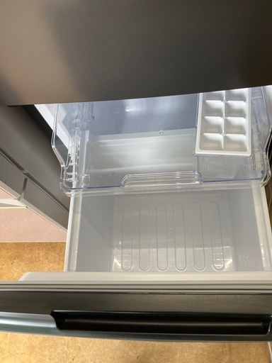 ☆リユースのサカイ横浜南店☆YM1098 TOSHIBA 冷蔵庫 GR-U15BS 153L 22