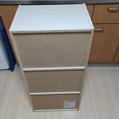 【無料でお譲りします】３段カラーボックス(その1)の画像