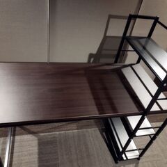 【美品・お届けも可能です】ラック付き一体型デスク＆ニトリ・オフィ...