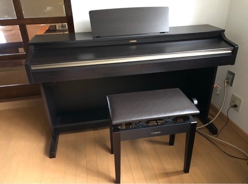 美品　YAMAHA　電子ピアノ