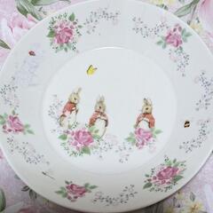 箱付き未使用品　《シスターズ》陶器食器3点セットの画像