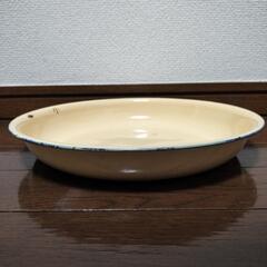 食器　プレート　金属製　①の画像