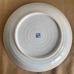 陶器　大皿　松竹梅の画像