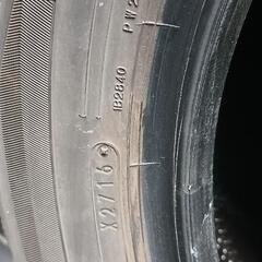 ダンロップ　スタッドレス4本セットの画像