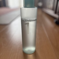 韓国化粧品新品２つの画像