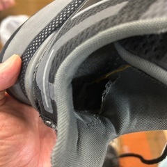 adidas スニーカー
の画像