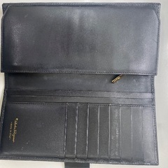 Ferragamo 長財布 レディースの画像
