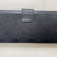 Ferragamo 長財布 レディースの画像
