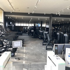 24時間スポーツジムの清掃スタッフ募集！ジム利用無料！
