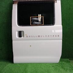 リア左スライドドア