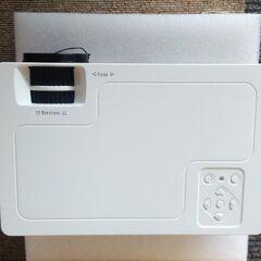【美品】プロジェクターの画像