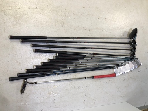 北海道旭川市直接引渡し限定品　ゴルフ 新品未使用 SEVE セベバレステロス 4.5番中古BRIDGESTONE FUTURISM S