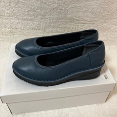 左右サイズ違います　ドルチェ　パンプスの画像