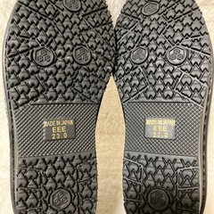 左右サイズ違います　ドルチェ　パンプスの画像