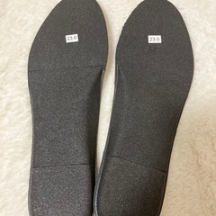 左右サイズ違います　ドルチェ　パンプスの画像