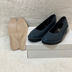 左右サイズ違います　ドルチェ　パンプス