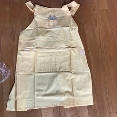 保育士用　エプロンの画像