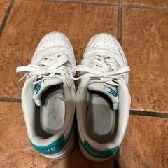 ナイキ24.5スニーカーの画像