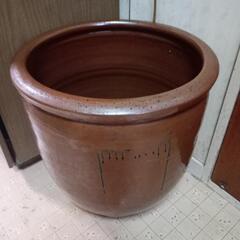 陶器の水瓶