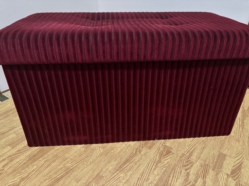 商談中【沢良宜駅】コメダ珈琲　収納スツール