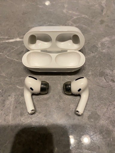 AirPods Pro 本体 充電ケース付き ホワイト 正規品