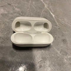 AirPods Pro 本体 充電ケース付き ホワイト 正規品の画像