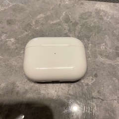 AirPods Pro 本体 充電ケース付き ホワイト 正規品の画像