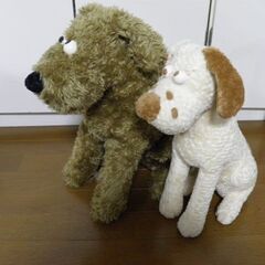 犬のぬいぐるみの画像