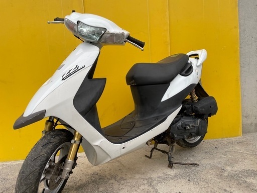 セル始動‼️タイヤ新品⭐️デカくて大人気‼️SUZUKI ZZ⭐️2stエンジン