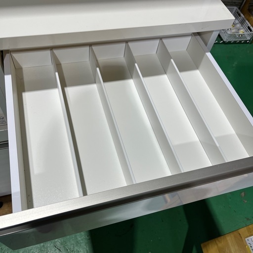 食器棚　キッチン棚　コンセント付き　ホワイト　白100.2×50×181