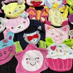 赤ちゃん用スタイ マザウェイズ、カーターズ 1000円まとめ売りの画像